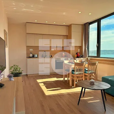 1br Sea Garden Prime With View & Parking アパート