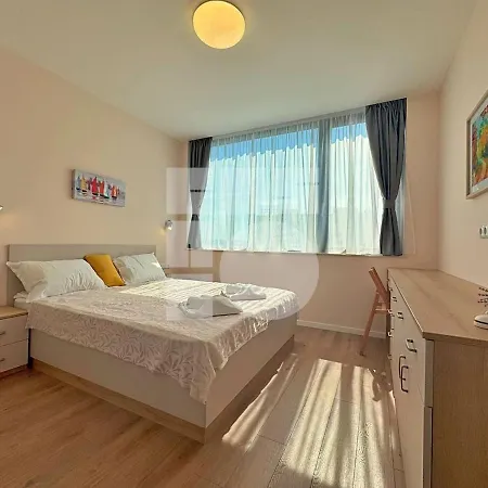 1br Sea Garden Prime With View & Parking Апартаменты Варна