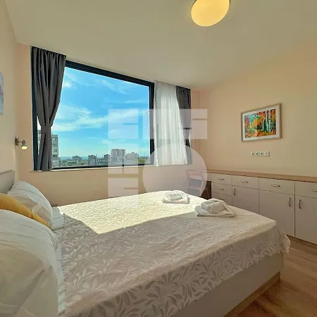 1br Sea Garden Prime With View & Parking *