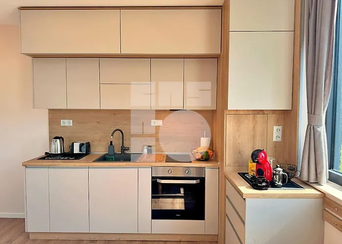 1br Sea Garden Prime With View & Parking Varna